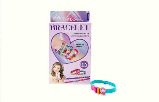 Bransoletki z naklejkami